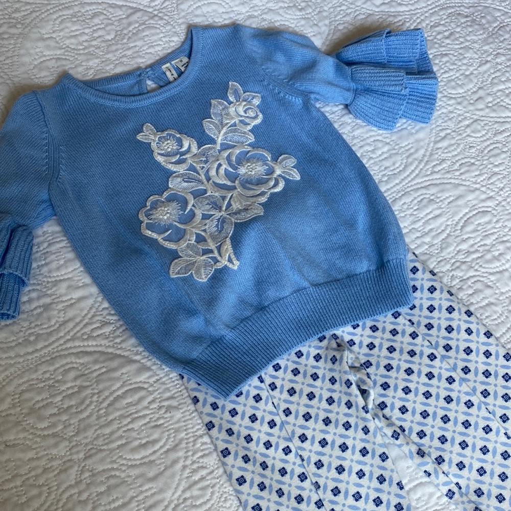 JANIE AND JACK - Blue and White Sweater and Pant Set - size 4